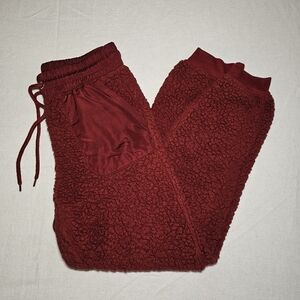 No Boundaries Women's Winter Burgundy Sherpa Joggers